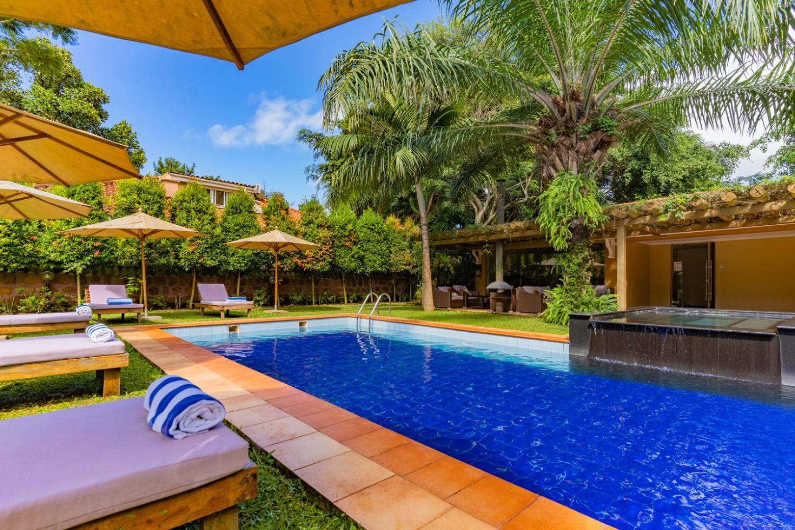No 5 Boutique Hotel Limited Ентебе Екстериор снимка